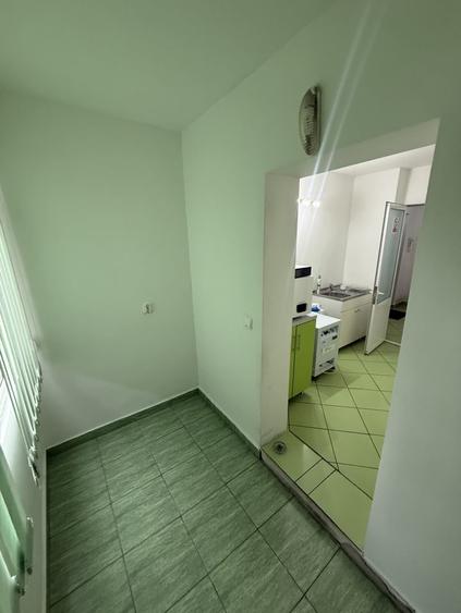 Apartament cu 2 camere decomandat, mobilat în Pelican