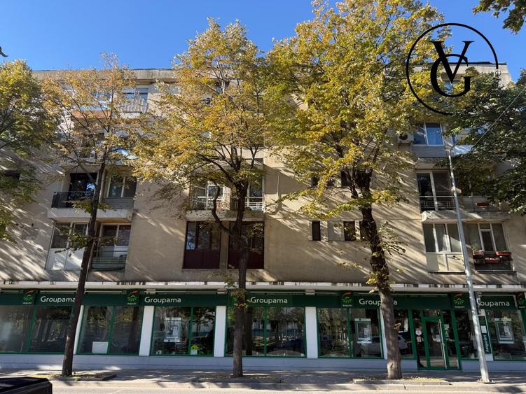 Apartament cu 3 camere decomandat în Ultracentral