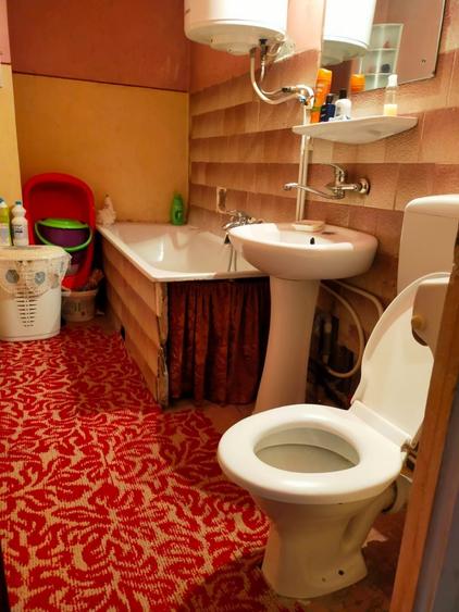 Apartament cu 3 camere decomandat în Exterior Vest