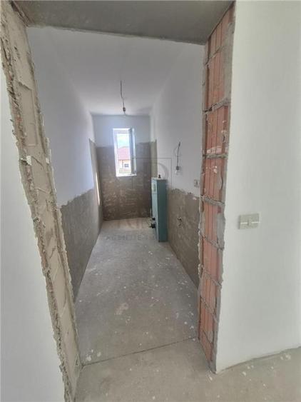 Duplex cu 4 camere cu Canalizare în Moșnița Nouă