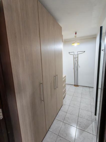 Garsonieră decomandată în Complex Studențesc