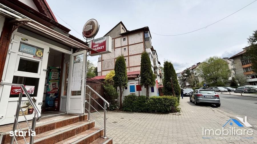 Spațiu comercial, de 40 mp, în Petros