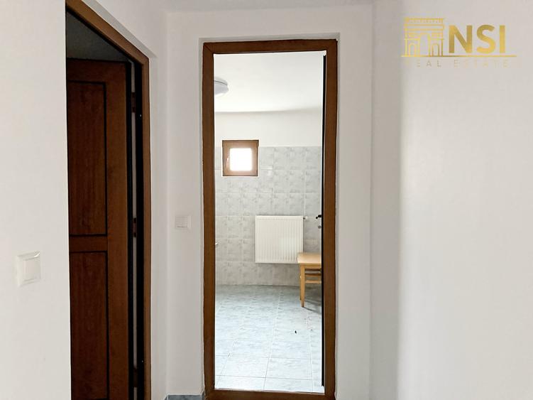 Casă individuală cu 7 camere cu Teren 475 Mp în Băneasa