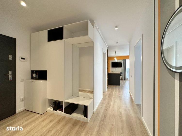 Apartament cu 3 camere, mobilat în Central