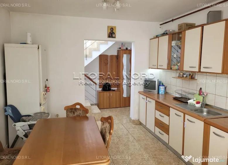 Apartament cu 2 camere decomandat în Poarta 6