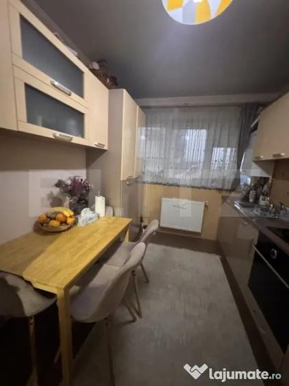 Apartament cu 3 camere decomandat, mobilat în George Enescu