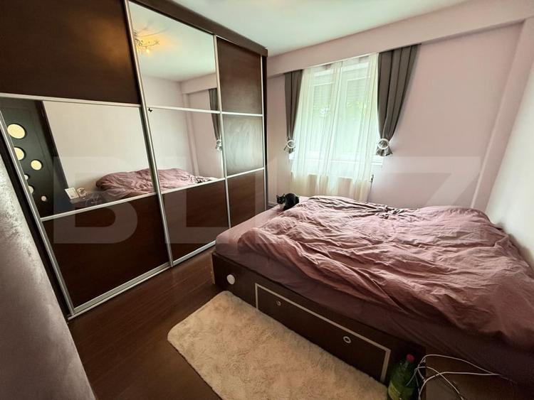 Apartament cu 4 camere decomandat, mobilat în Central