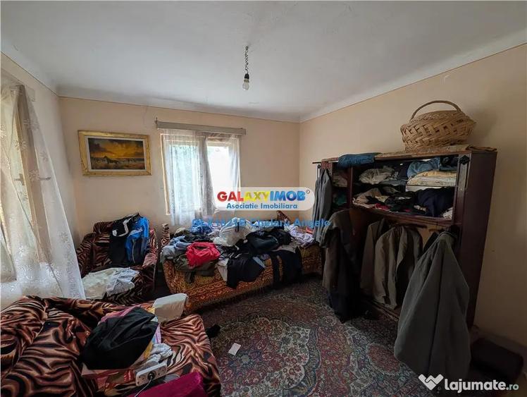 Casă cu 3 camere cu Teren 1400 Mp în Frumușani