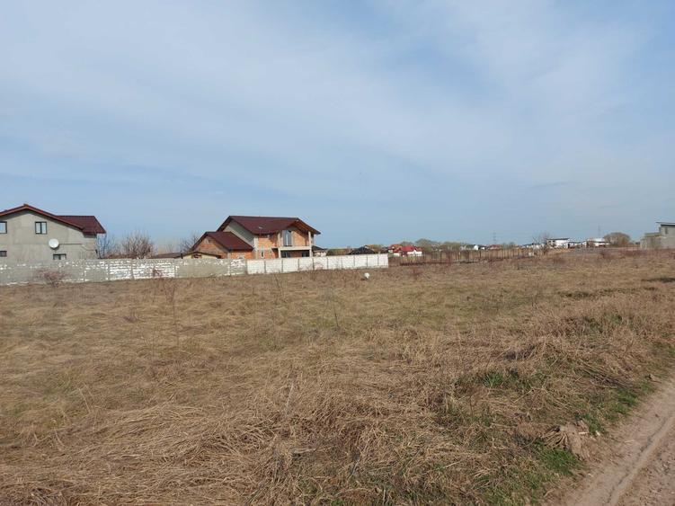 Teren de 11914 mp, în Vidra