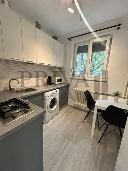 Apartament cu 2 camere, mobilat în Punctele Cardinale