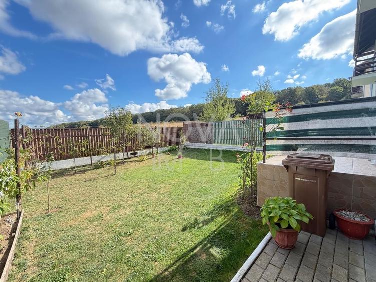 Duplex cu 4 camere cu Canalizare în Periferie