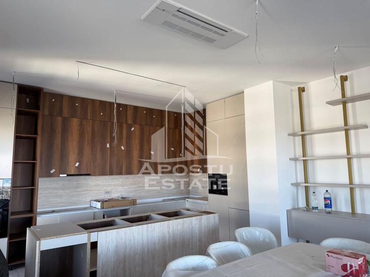 Apartament cu 4 camere decomandat, mobilat în Torontalului