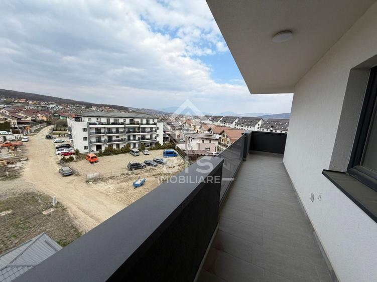 Apartament cu 3 camere decomandat în Est