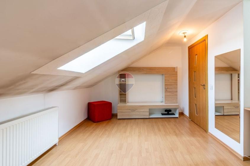 Apartament cu 2 camere decomandat, mobilat în P-ța Reșița