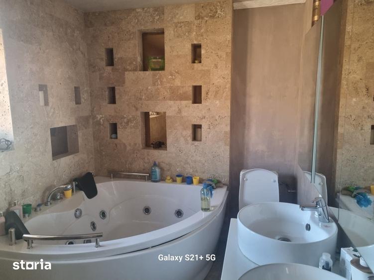Casă cu 4 camere cu Teren 780 Mp în Nojorid
