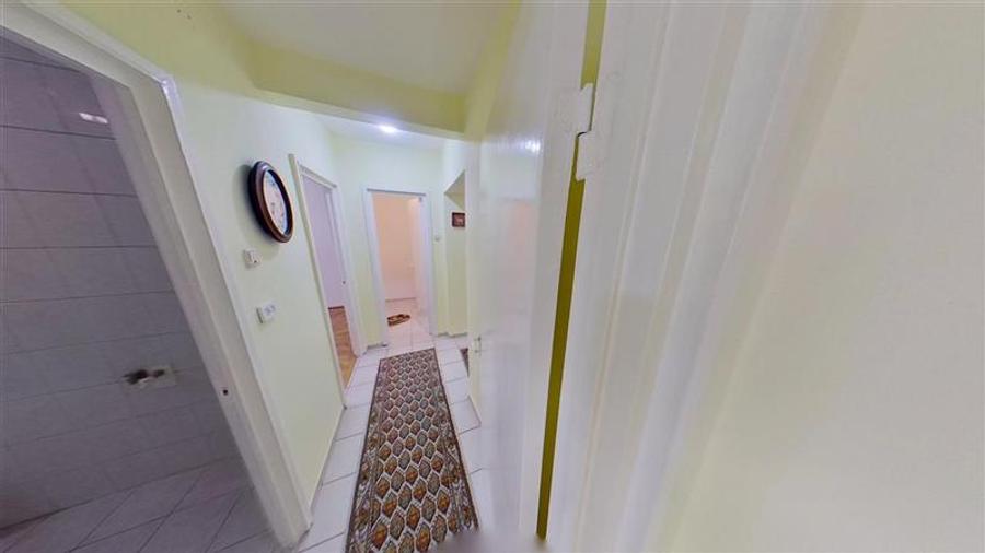 Apartament cu 3 camere decomandat în Astra