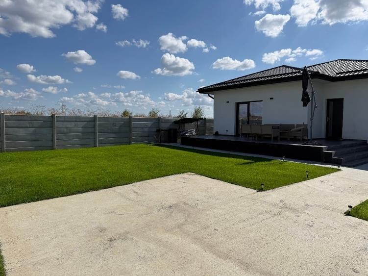 Casă individuală cu 5 camere cu Teren 402 Mp în Olteni