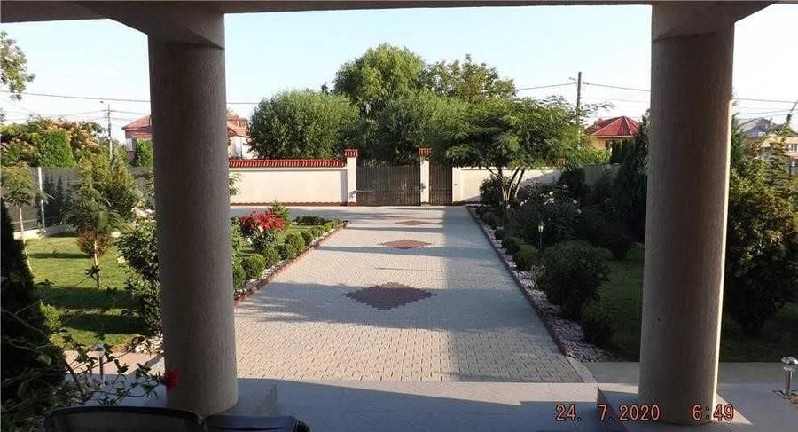 Casă cu 4 camere cu Teren 2000 Mp în Cazasu