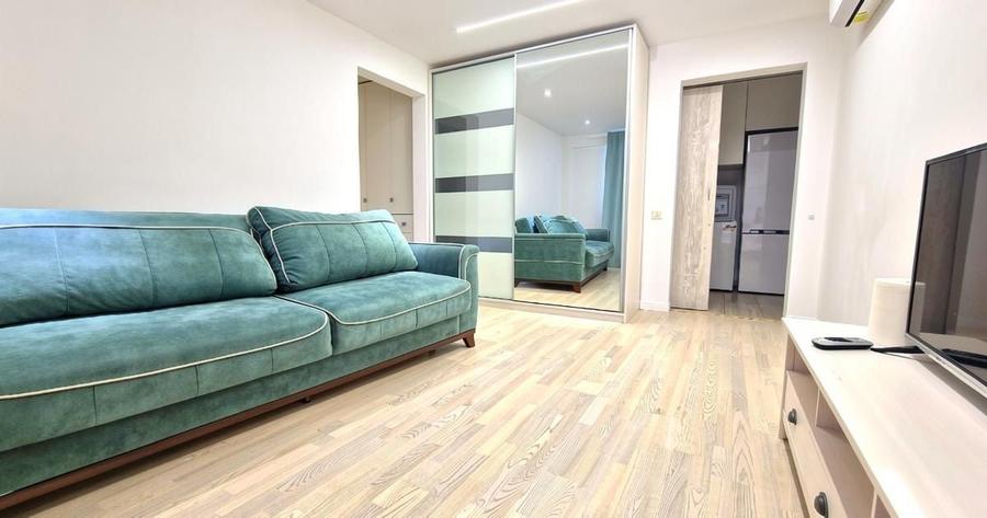 Apartament cu 2 camere decomandat, mobilat în Victoriei