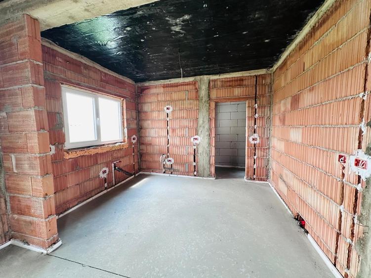 Duplex cu 4 camere cu Teren 315 Mp în Moșnița Nouă