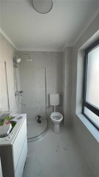 Apartament cu 3 camere semidecomandat în Pache Protopopescu