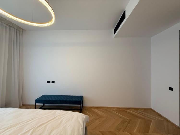Apartament cu 4 camere decomandat, mobilat în Nord