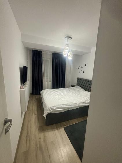 Apartament cu 2 camere decomandat în Titan