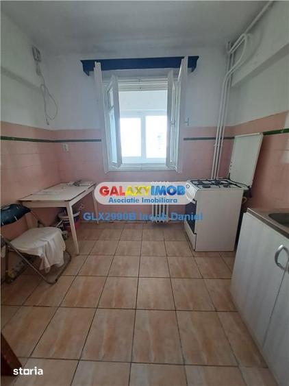 Apartament cu 3 camere decomandat, mobilat în Pantelimon