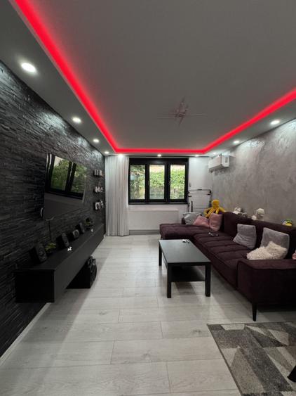 Apartament cu 2 camere semidecomandat, mobilat în 1 Mai