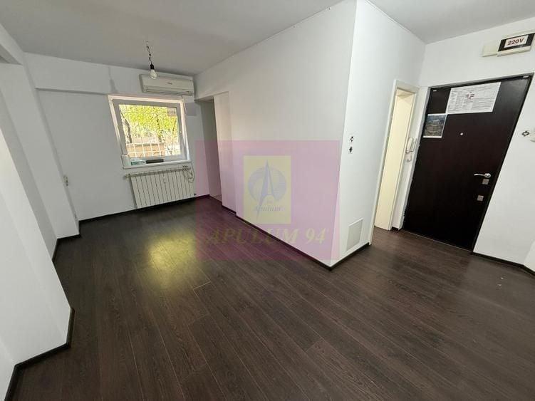Apartament cu 3 camere decomandat în Dorobanți
