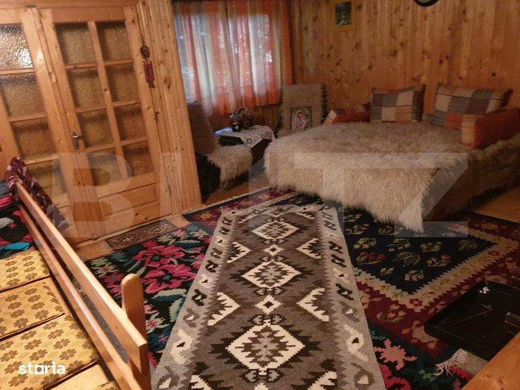 Casă cu 4 camere cu Teren 900 Mp în Piatra