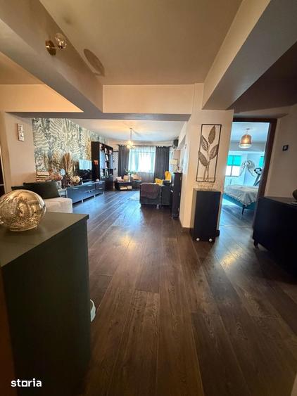 Vand Apartment 3 camere Bulevardul Uniri - 18