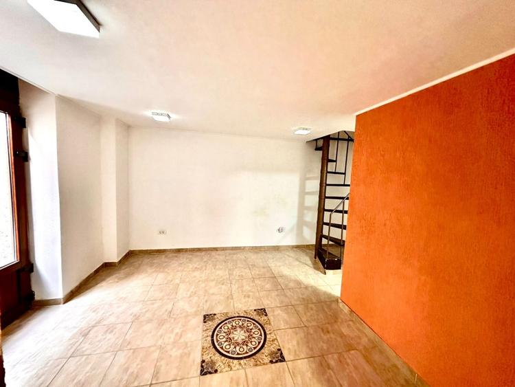 Spațiu comercial, de 85 mp, în Central