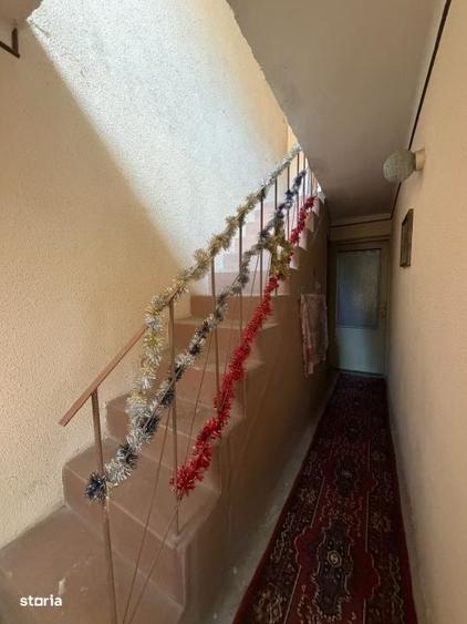 Casă cu 4 camere în Podari