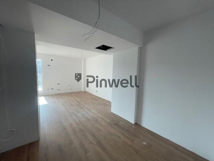 Apartament cu 2 camere decomandat în Pipera