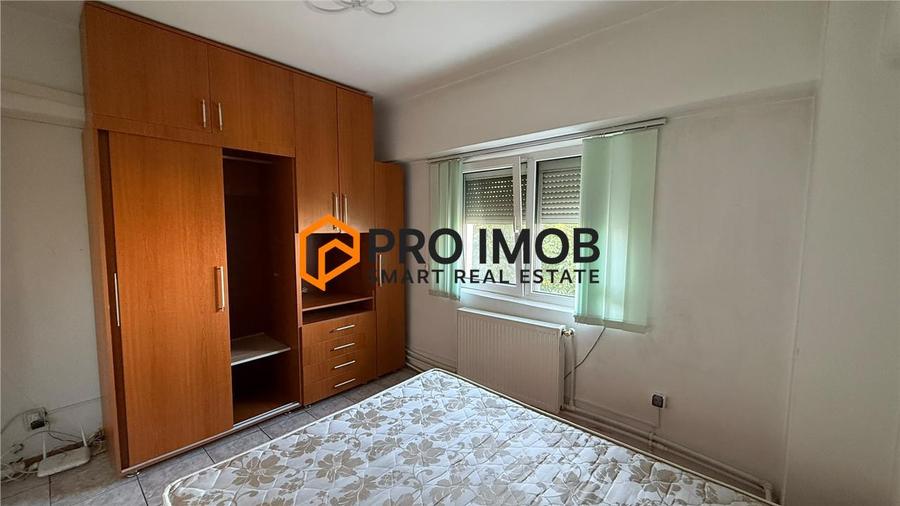 Apartament cu 2 camere decomandat în 1 Decembrie