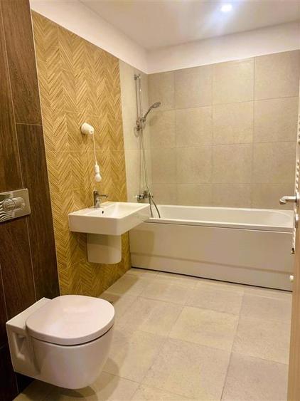 Apartament cu 3 camere decomandat, mobilat în Răcădău