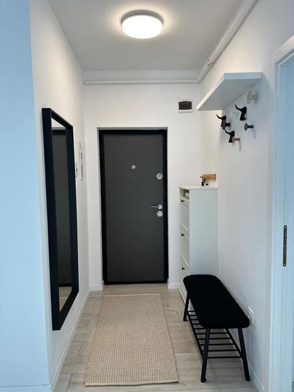 Apartament cu 3 camere decomandat în Florești