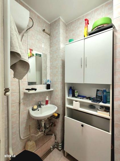 Apartament cu 3 camere semidecomandat în Olimpia-Stadion