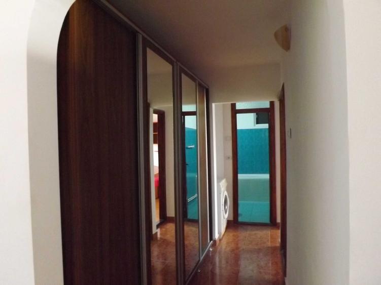 Inchiriez apartament 3 camere decomandate, 75 mp Zona linistita, aproape de scoli si parc - 3