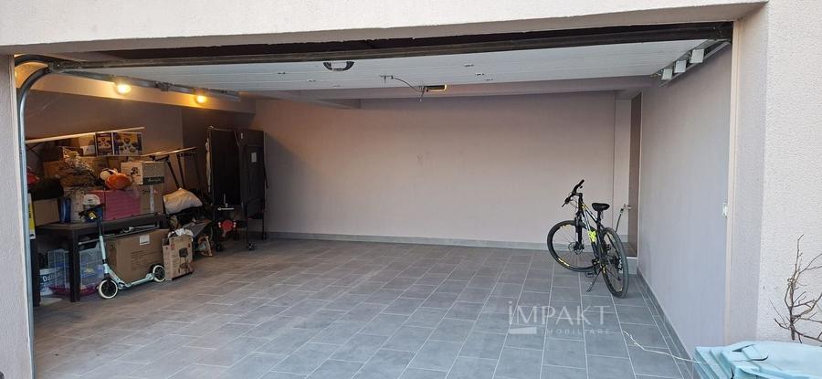 Duplex cu 4 camere cu Canalizare în Florești