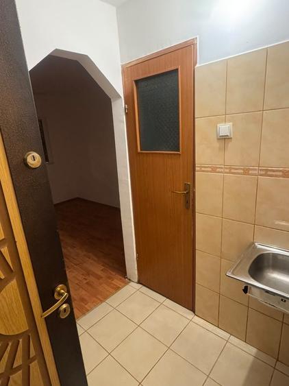 Garsonieră decomandată în Exterior Vest
