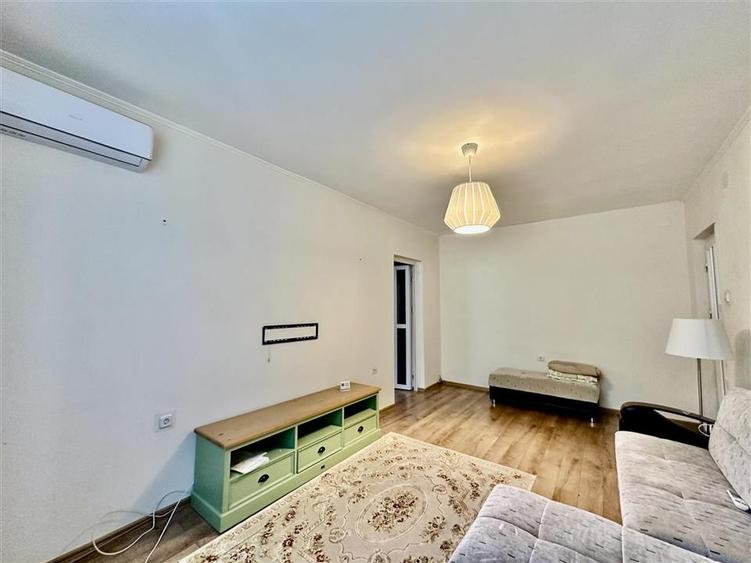 Apartament cu 3 camere decomandat în Eminescu