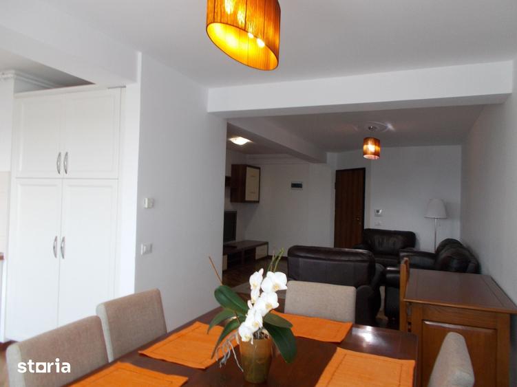 Apartament cu 3 camere decomandat în Calea Dumbrăvii