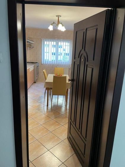 Apartament cu 2 camere semidecomandat în Colentina