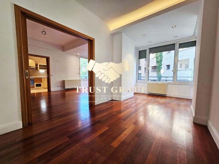 Apartament cu 3 camere semidecomandat, mobilat în Arcul de Triumf