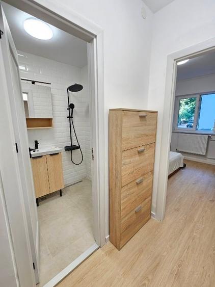Apartament cu 2 camere decomandat, mobilat în Apărătorii Patriei