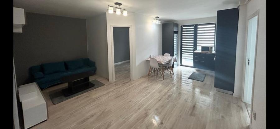 Apartament cu 3 camere semidecomandat, mobilat în Florești — fotografia 1