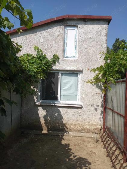 Casă cu 4 camere cu Teren 320 Mp în Brăilița
