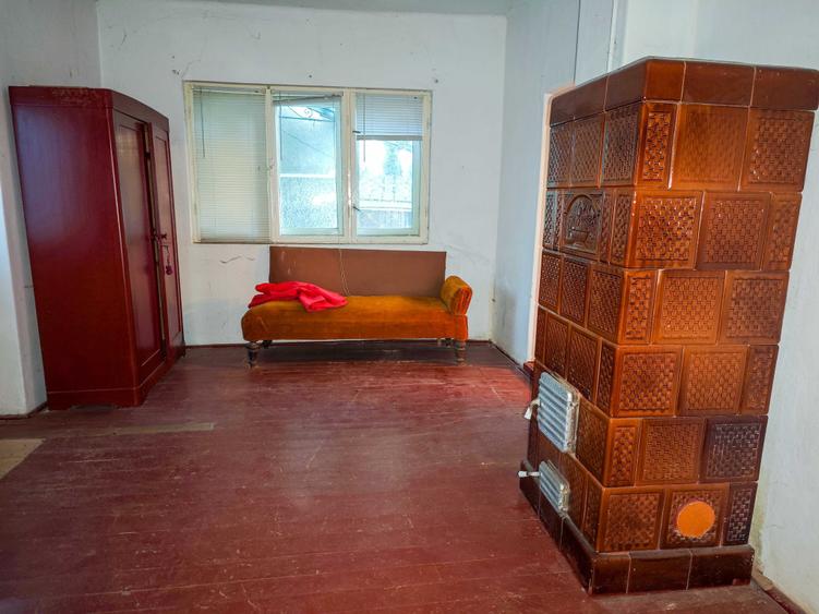 Casă cu 3 camere în Central